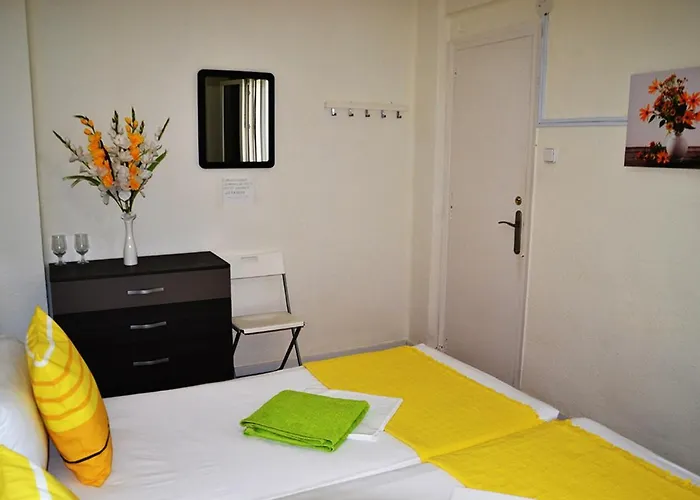 Double Cozy Room. Ruzafa - Perfect Place To Stay